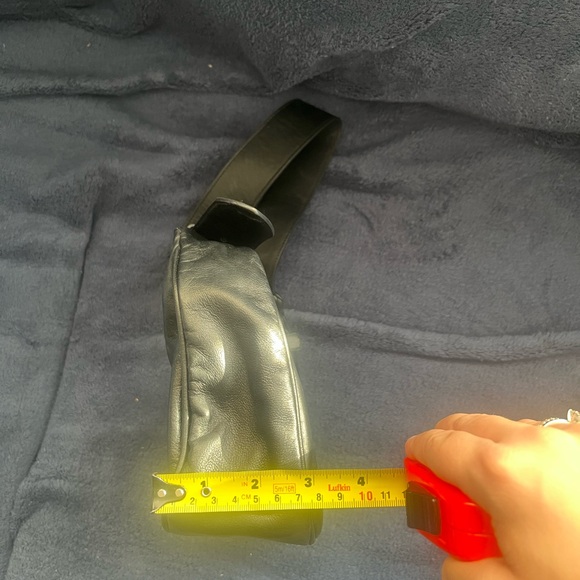 L’intervalle black crescent shoulder bag - Picture 8 of 8